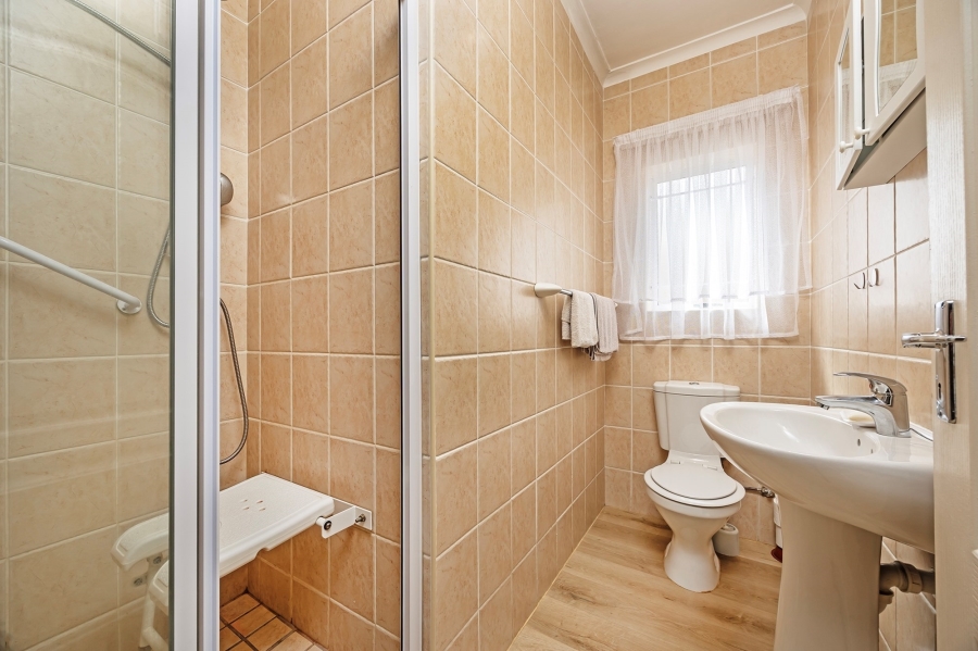 2 Bedroom Property for Sale in Protea Heights Western Cape